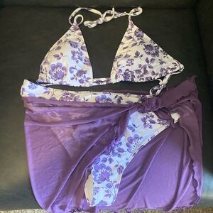 Brand new, never worn would say fits more like a large/medium